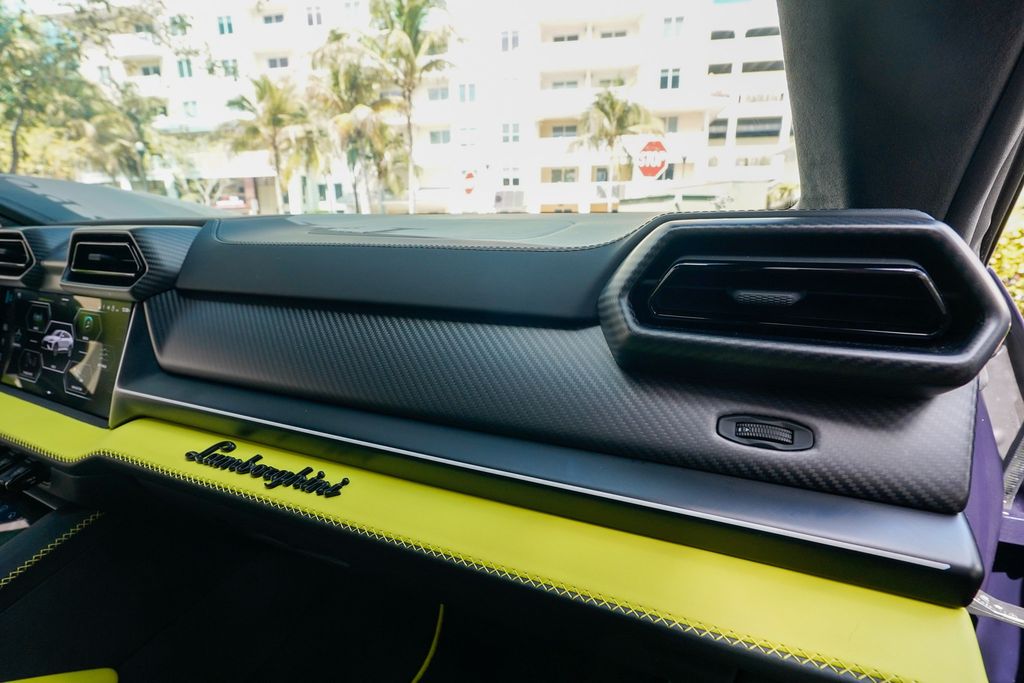 2025 Lamborghini Urus SE AWD - 22990108 - 90