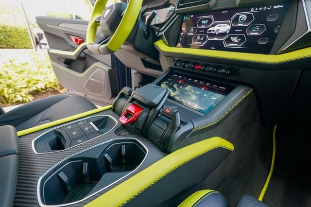 2025 Lamborghini Urus SE AWD - 22990108 - 92