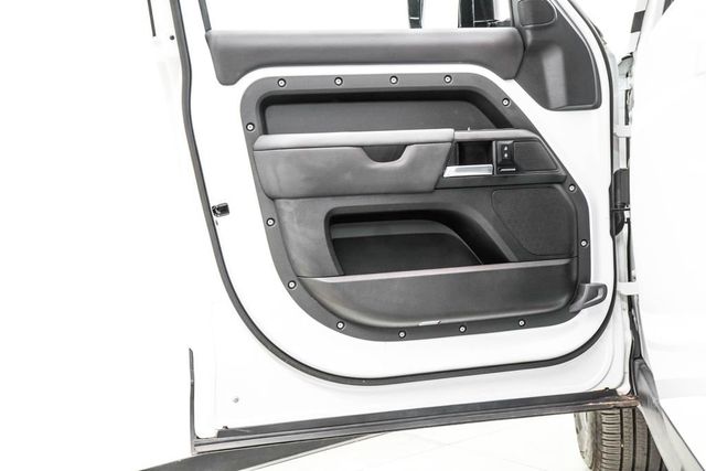 2025 Land Rover Defender 110 P300 S - 23007637 - 41
