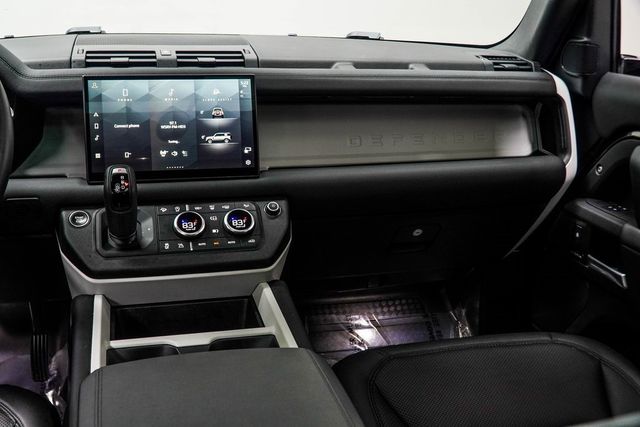 2025 Land Rover Defender 110 P300 S - 22975467 - 17