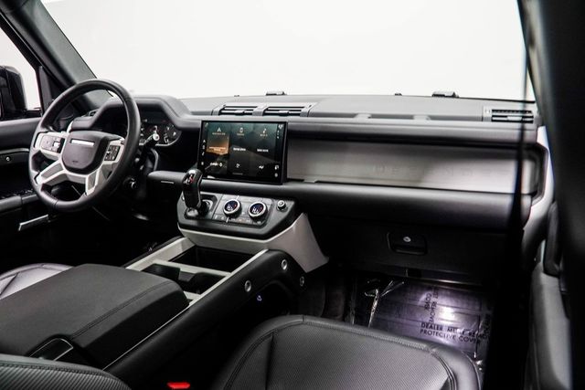 2025 Land Rover Defender 110 P300 S - 22975481 - 17