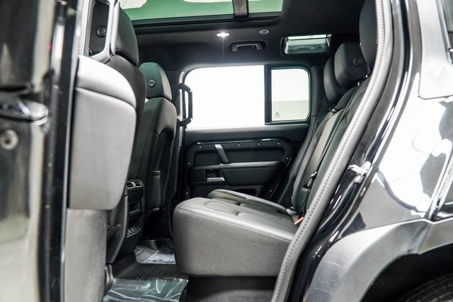 2025 Land Rover Defender 110 P300 S - 22975481 - 38