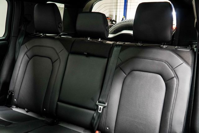 2025 Land Rover Defender 110 P300 S - 22975481 - 39