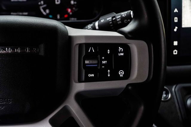 2025 Land Rover Defender 110 P300 S - 23007633 - 33