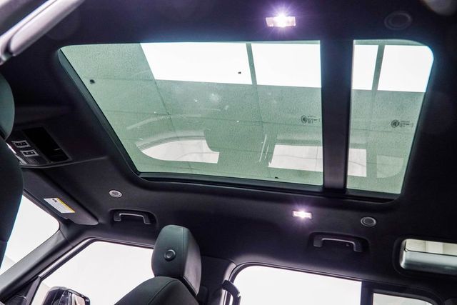 2025 Land Rover Defender 110 P300 S - 23007633 - 45