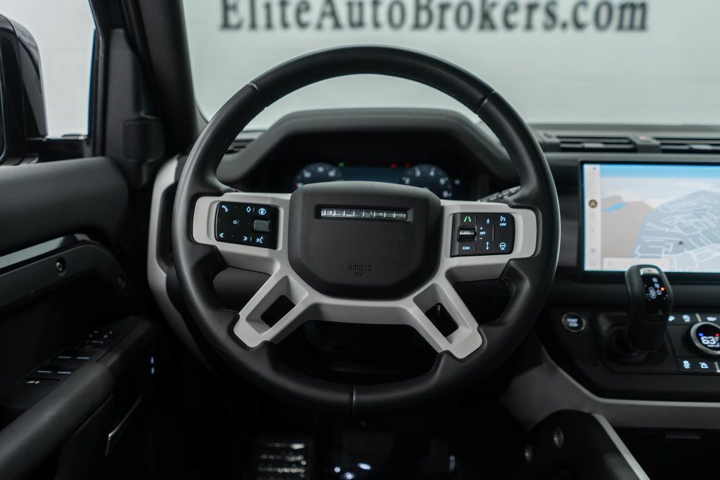 2025 Land Rover Defender 110 S photo 16