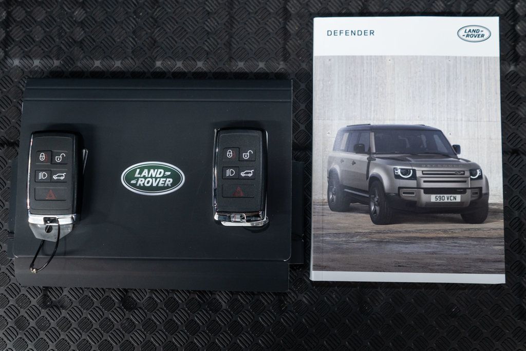 2025 Land Rover Defender 110 S photo 45