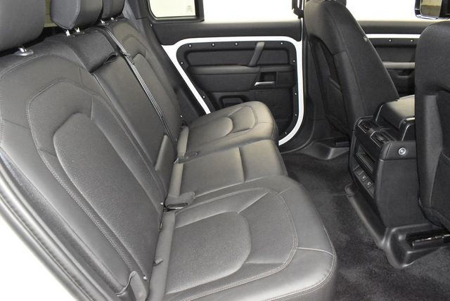 2025 Land Rover Defender 110 P300 S - 23006470 - 31