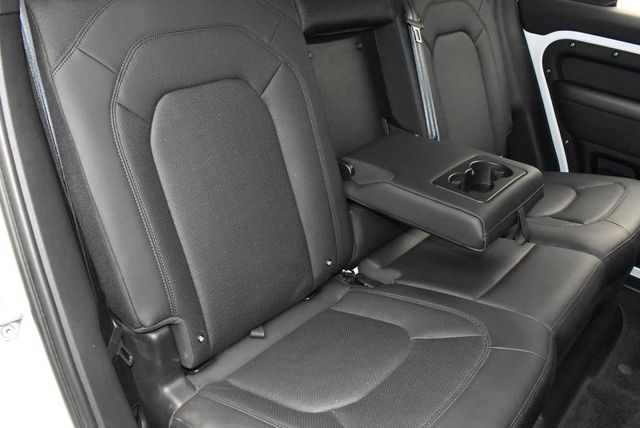 2025 Land Rover Defender 110 P300 S - 23006470 - 32