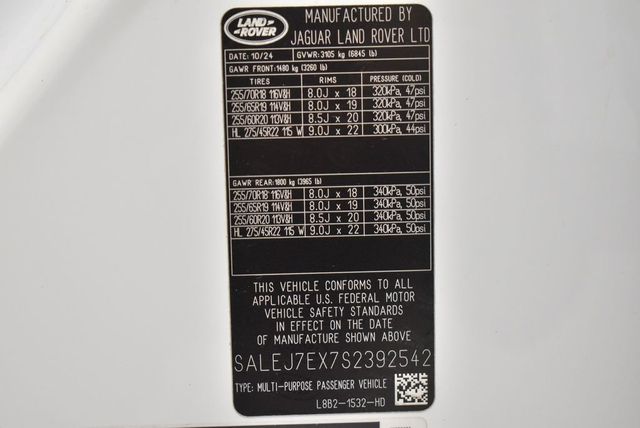 2025 Land Rover Defender 110 P300 S - 23006470 - 39