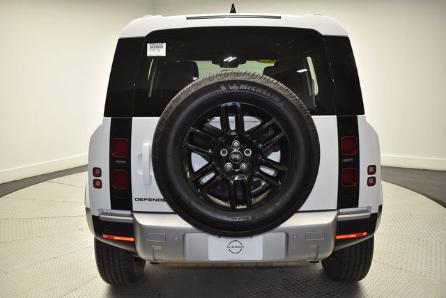 2025 Land Rover Defender 110 P300 S - 23006470 - 5