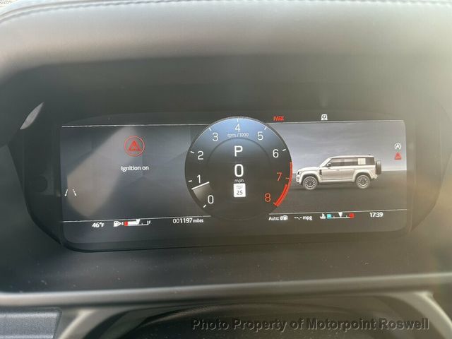 2025 Land Rover Defender 110 P635 OCTA - 22979667 - 13
