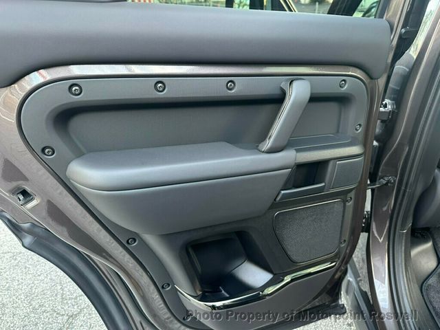 2025 Land Rover Defender 110 P635 OCTA Edition One - 22979667 - 19