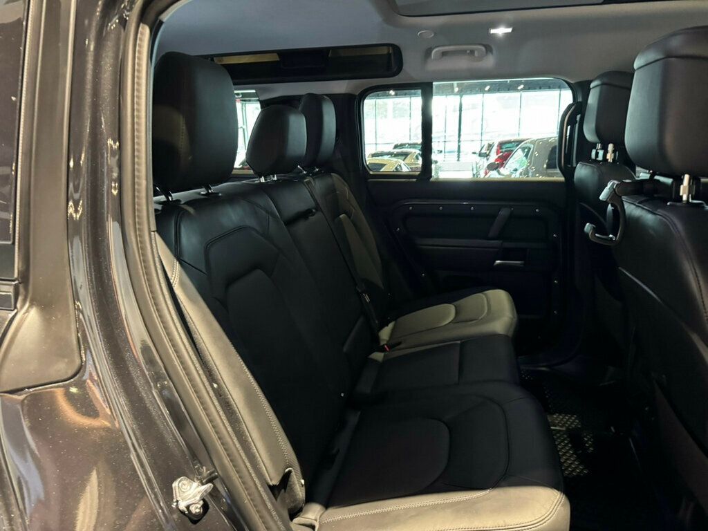 2025 Land Rover Defender 110/S/IntUpgradePack/AirSuspension/Htd&CldSeats/NAV - 22936591 - 16