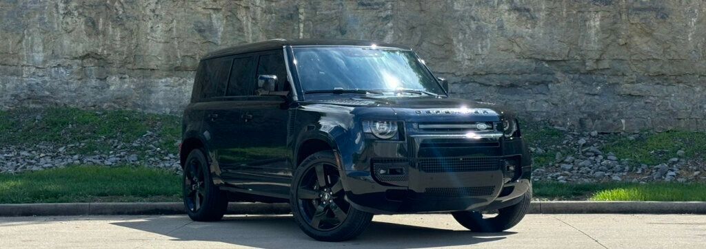 2025 Land Rover Defender 2025 LAND ROVER DEFENDER 110 V8 P525 - 22870635 - 1