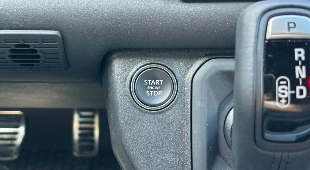 2025 Land Rover Defender 110 V8 photo 26