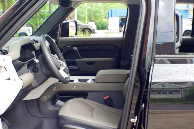 2025 Land Rover Defender Local Trade/Air Suspension Pkg/Adaptive Dynamics/Meridian Audio - 23019853 - 19