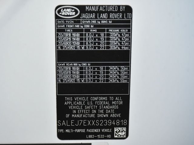 2025 Land Rover Defender 110 S - 22950438 - 16