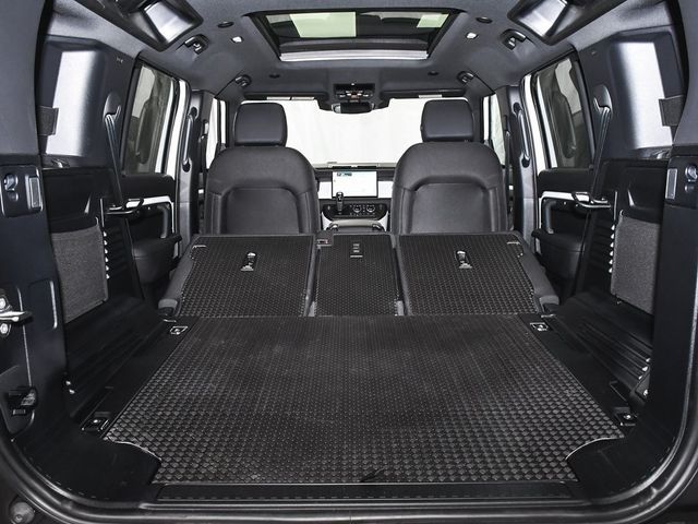 2025 Land Rover Defender 110 S - 22950438 - 47