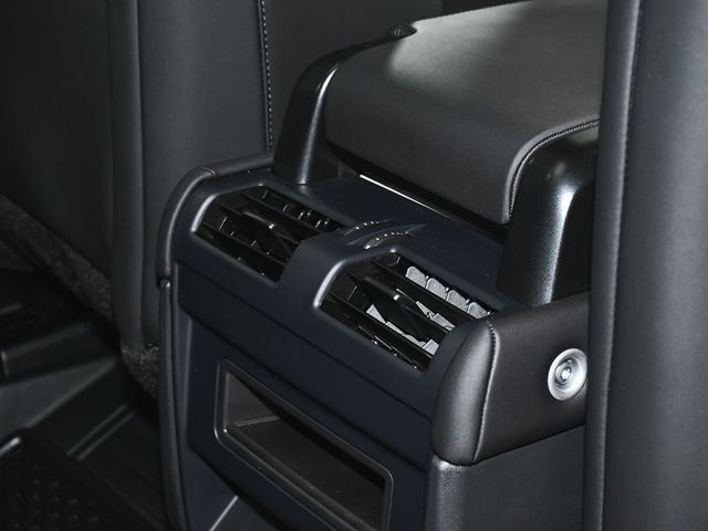 2025 Land Rover Defender 110 S - 23041765 - 47
