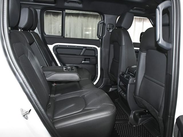 2025 Land Rover Defender 110 S - 23041765 - 49
