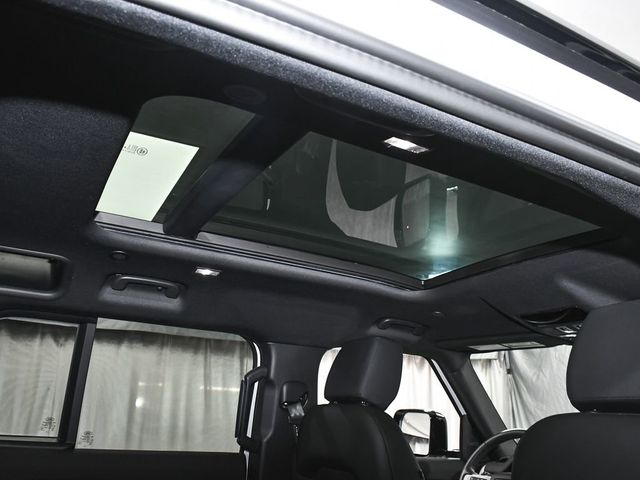 2025 Land Rover Defender 110 S - 23041765 - 50