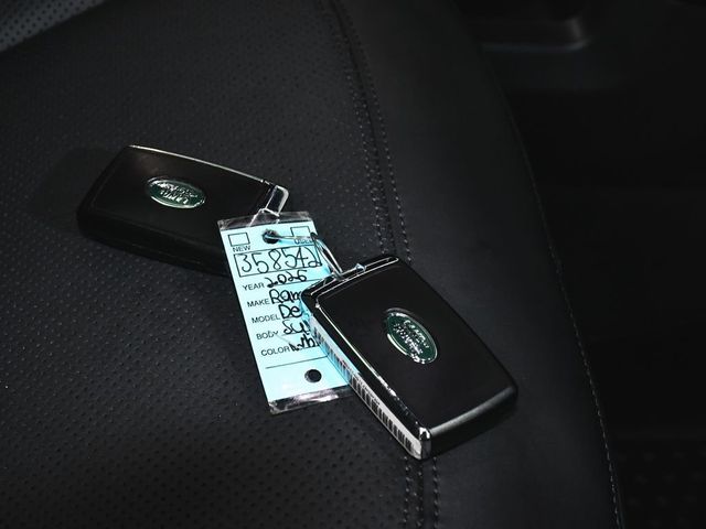 2025 Land Rover Defender 110 S - 23041765 - 56