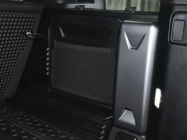 2025 Land Rover Defender 110 S - 23041765 - 63