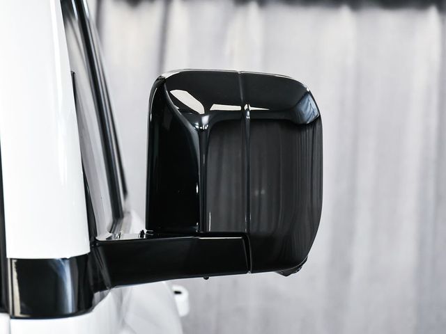 2025 Land Rover Defender 110 S - 23041765 - 75