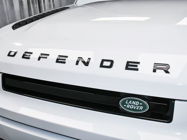 2025 Land Rover Defender 110 S - 23041765 - 85