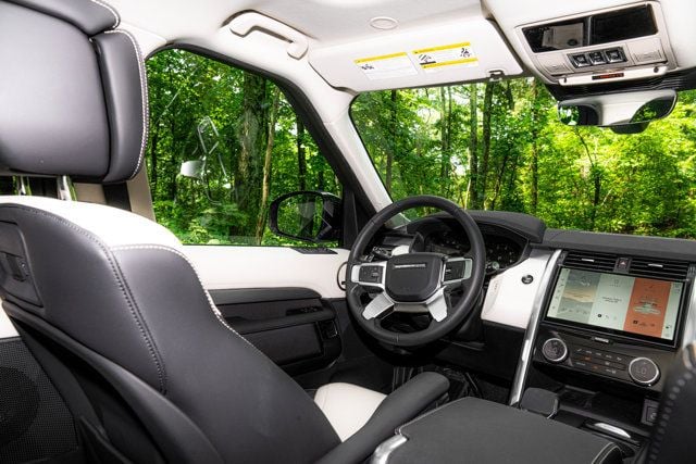 2025 Land Rover Discovery Dynamic SE - Photo 20