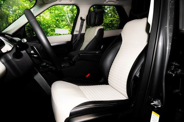 2025 Land Rover Discovery Dynamic SE - Photo 23