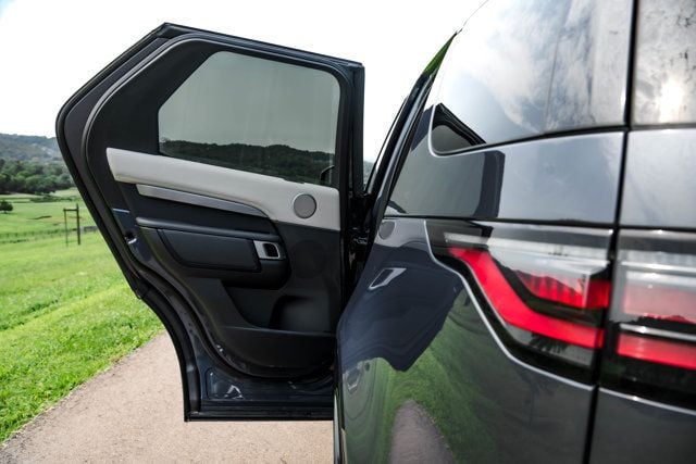 2025 Land Rover Discovery Dynamic SE - Photo 27