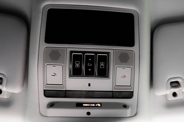 2025 Land Rover Discovery Dynamic SE - Photo 51