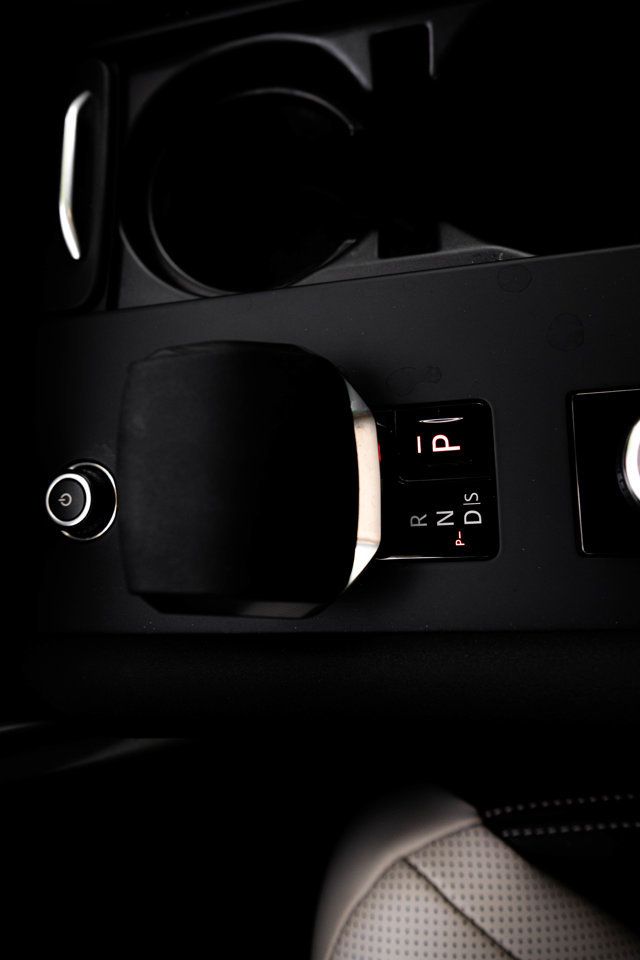 2025 Land Rover Discovery Dynamic SE - Photo 53
