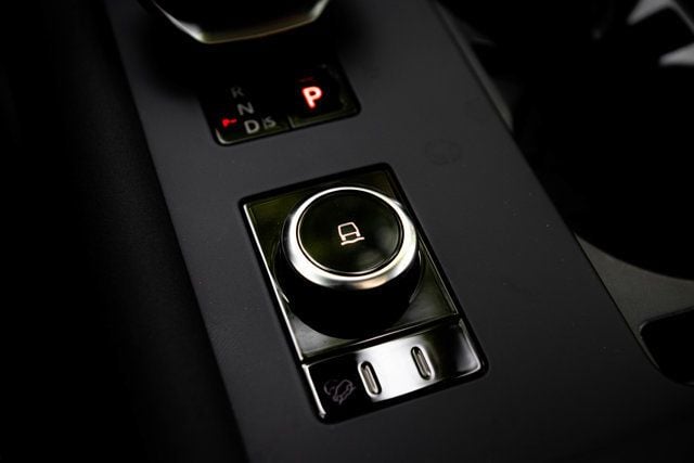 2025 Land Rover Discovery Dynamic SE - Photo 54