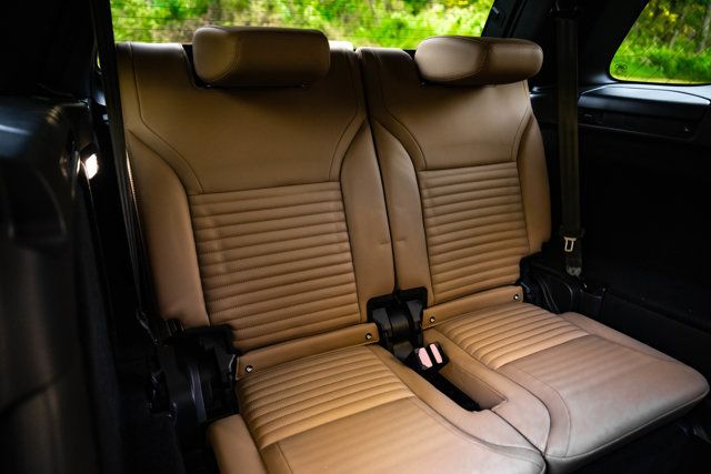 2025 Land Rover Discovery MSRP$80850/P-360-Dynamic-SE/ColdClimatePkg/Heated&CooledSeats - 23085418 - 23