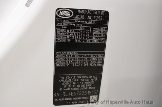 2025 Land Rover Discovery P360 Dynamic SE - 23073168 - 52