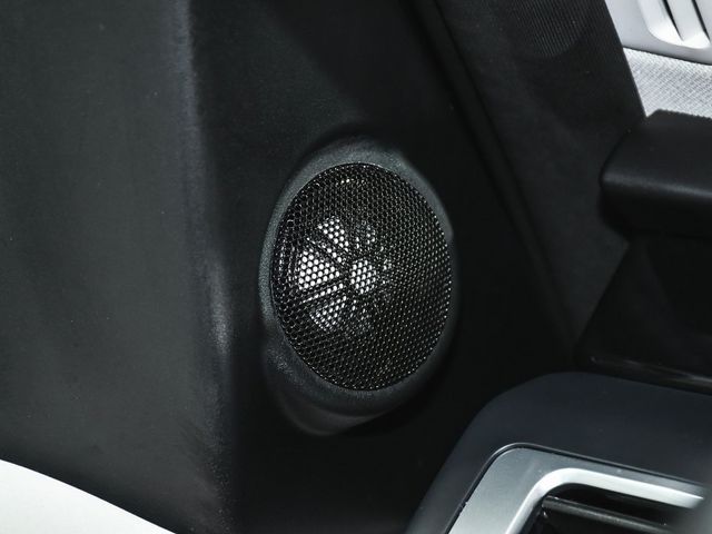 2025 Land Rover Discovery S - 22938091 - 31