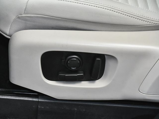 2025 Land Rover Discovery S - 22938091 - 50