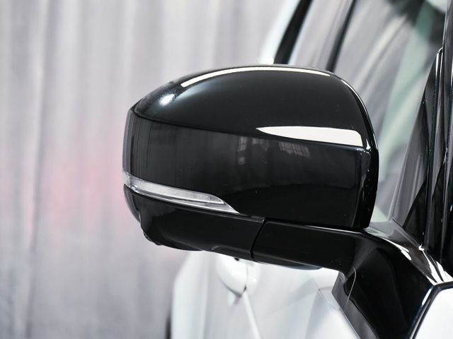 2025 Land Rover Discovery S - 22938091 - 79