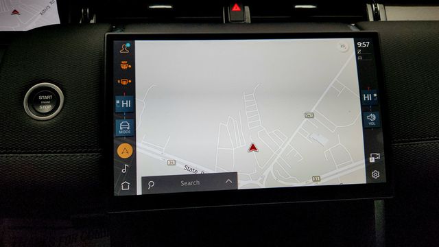 2025 Land Rover Discovery Sport Dynamic SE 4WD with 21'' Wheels & Dynamic Handling Package - 22968989 - 20