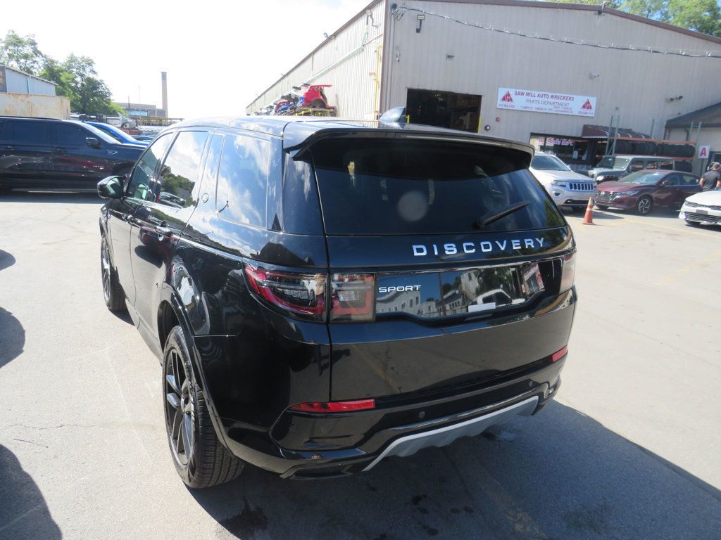 Land Rover Discovery Sport photo 4