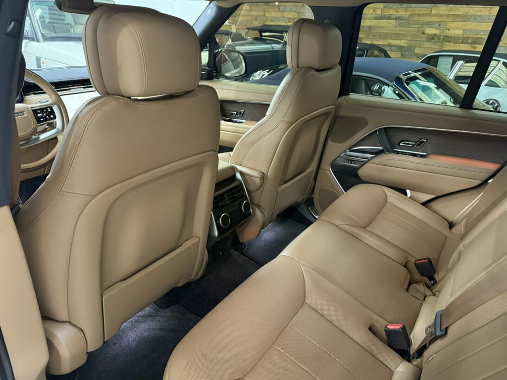 2025 Land Rover Range Rover Heated&CooledSeats/Black Contrast Roof/Meridian Audio/Blind Spot - 23075754 - 18