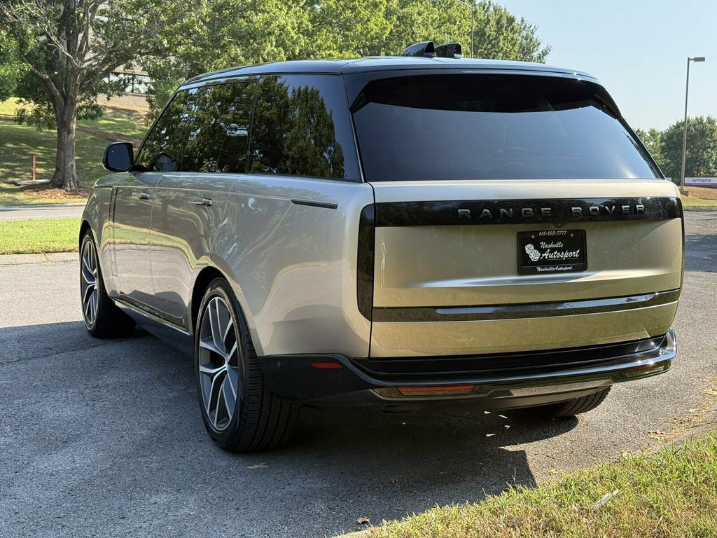 2025 Land Rover Range Rover Heated&CooledSeats/Black Contrast Roof/Meridian Audio/Blind Spot - 23075754 - 3
