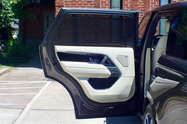2025 Land Rover Range Rover MSRP$124000/LWB-7-Seater/Heated&CooledSeats/HeadsUpDisplay - 23014281 - 40