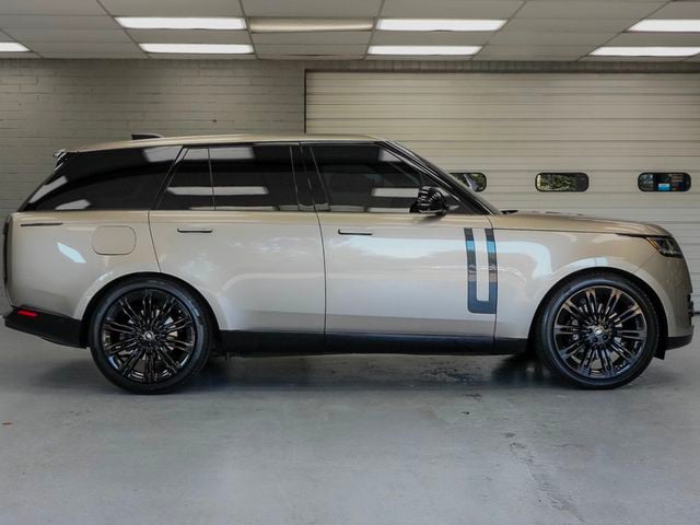 2025 Land Rover Range Rover P400 SE SWB - 23050403 - 2