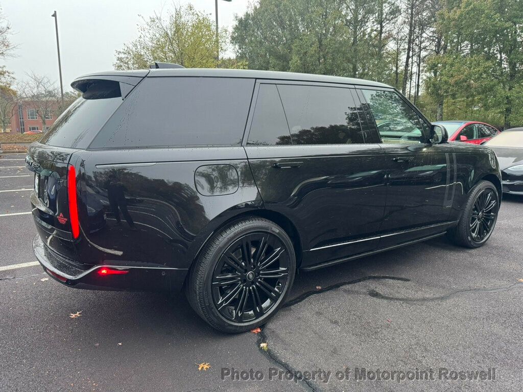 2025 Land Rover Range Rover Autobiography LWB photo 4