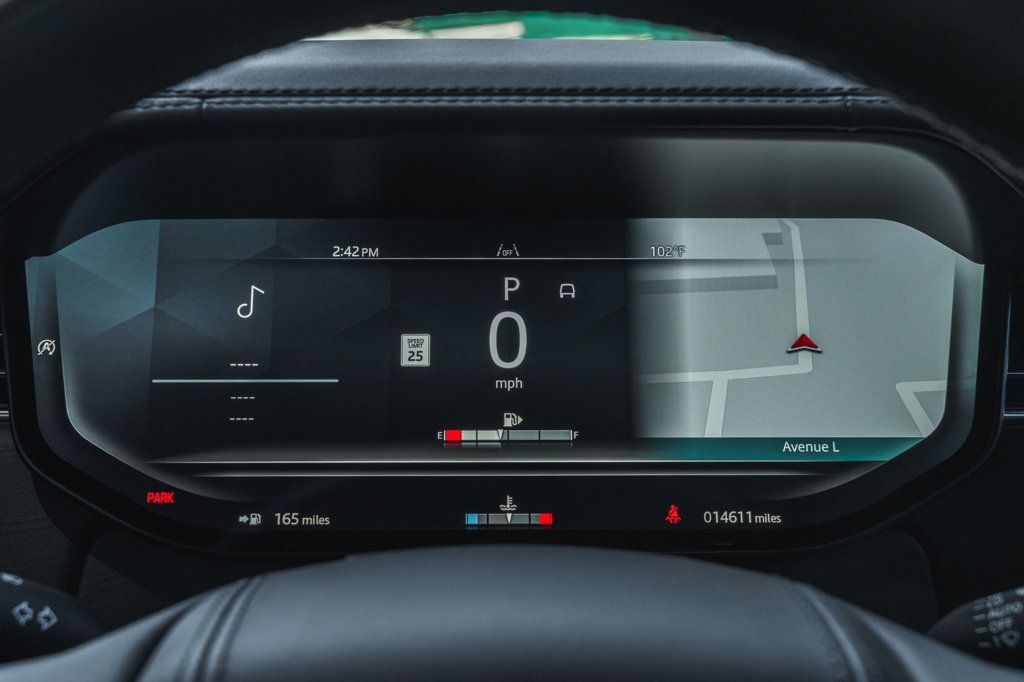 2025 Land Rover Range Rover Autobiography LWB photo 15