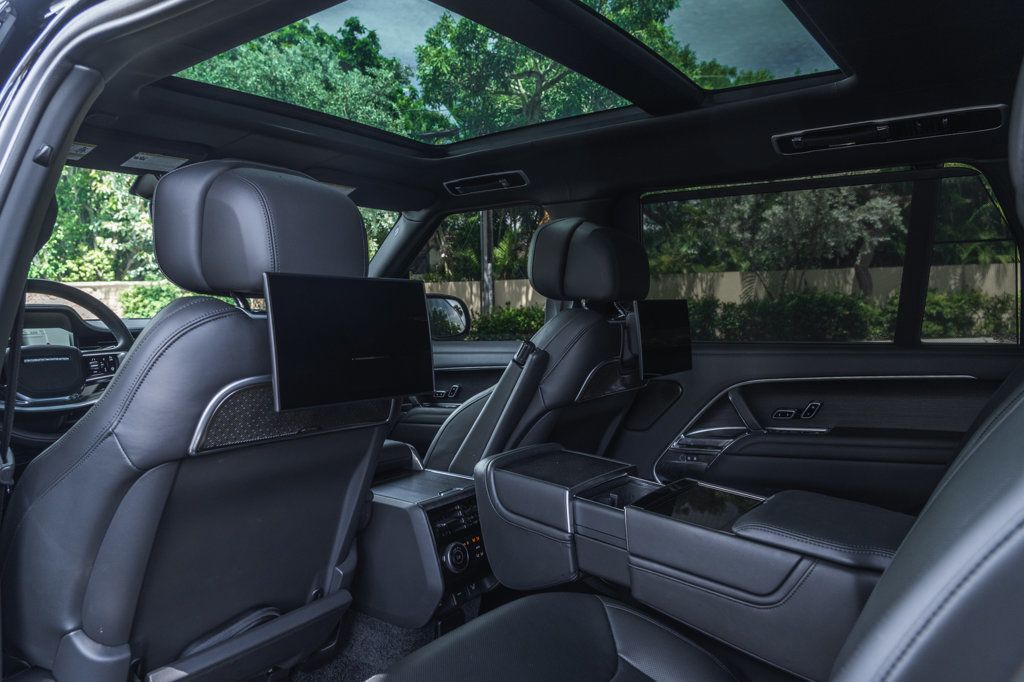 2025 Land Rover Range Rover Autobiography LWB photo 18